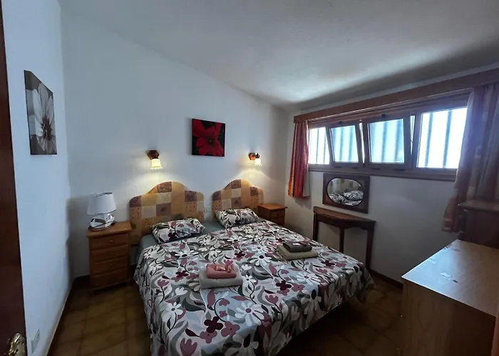 Apartment Vista Mar Y Piscina Climatizada